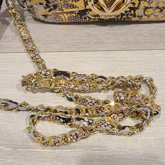 🔥VALENTINO By MARIO VALENTINO CHAIN CROSSBODY - Picture 11 of 15